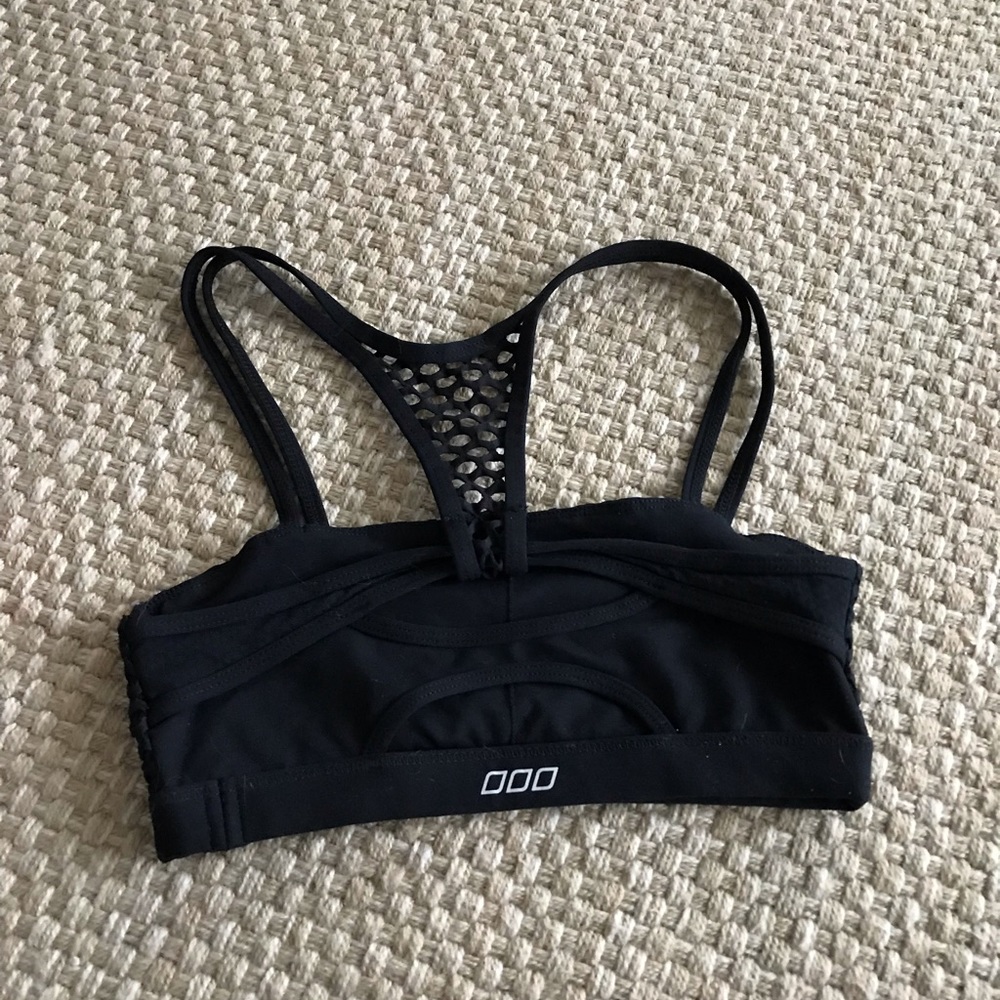 Lorna Jane black sports bra mesh fishnet detailing - Picture 4 of 4